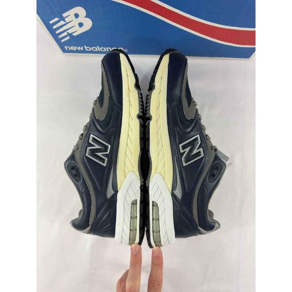 New Balance 2000 Limited Edition 'Navy Grey White' M2000NV Men's Size 7.5 - Picture 10 of 14